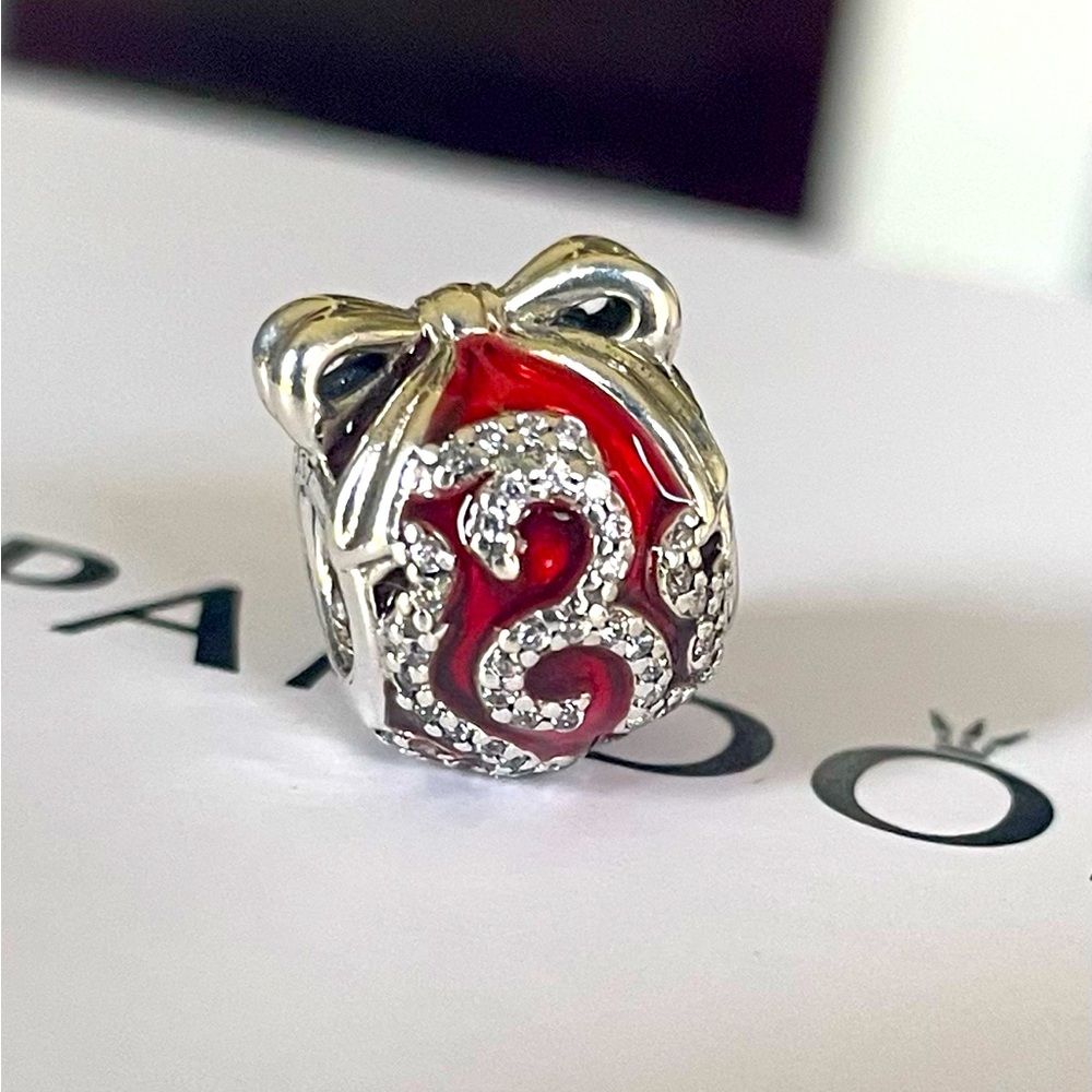 Authentic Pandora Limited Edition 2017 Holiday Rockettes Charm